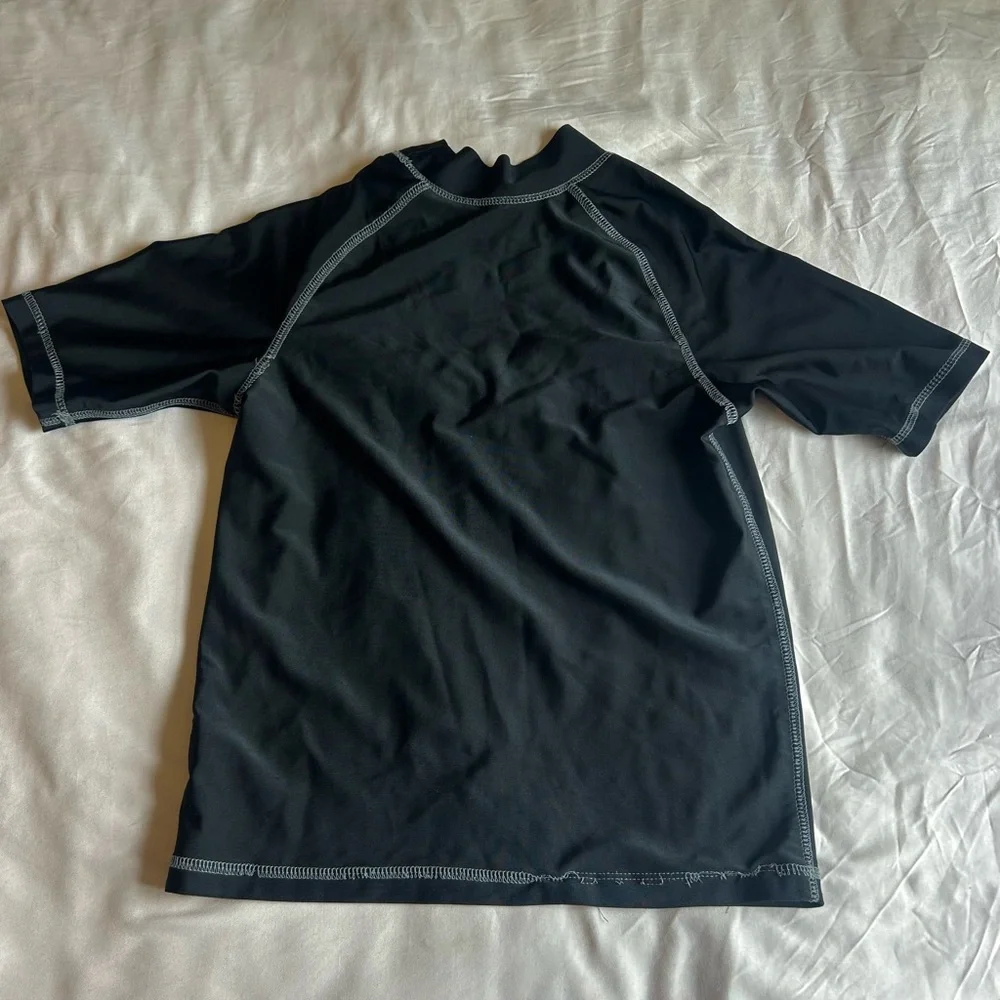Arizona Jean Co Boys Surf Swim Shirt - Size Medium